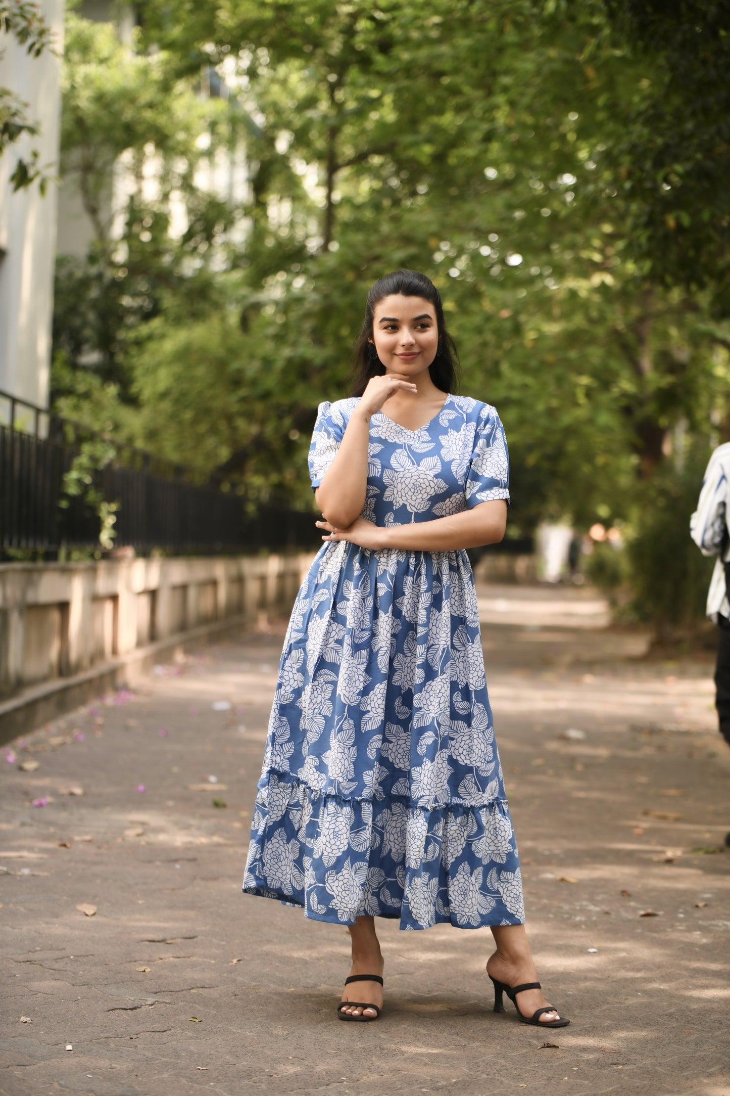 presents new casual wear midi dress for women