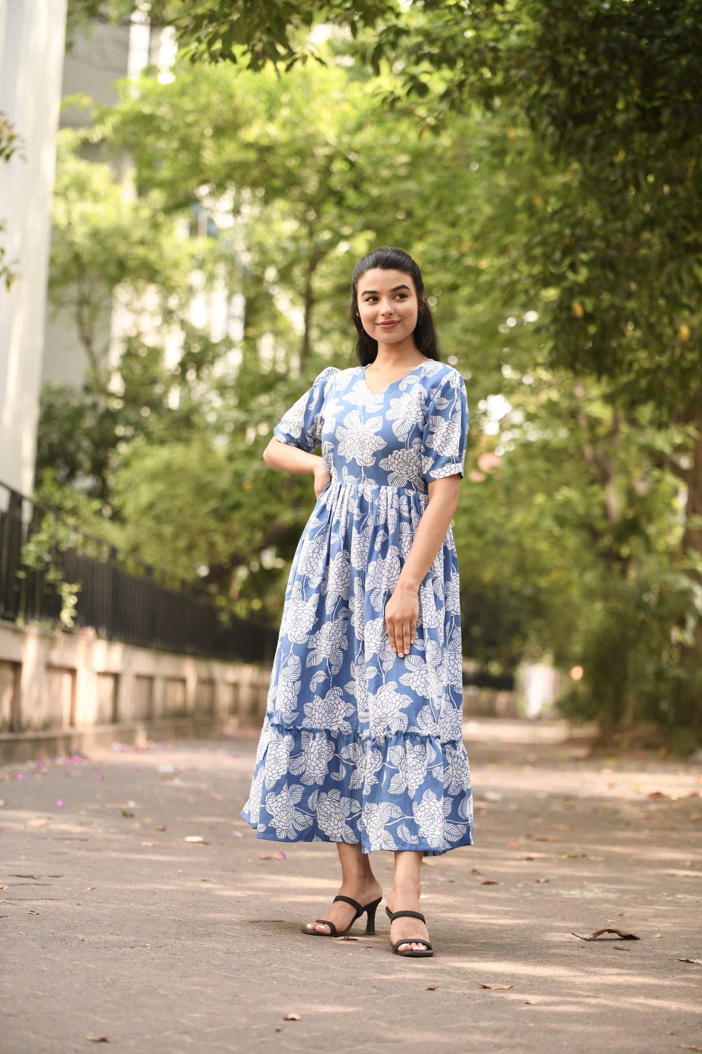 presents new casual wear midi dress for women