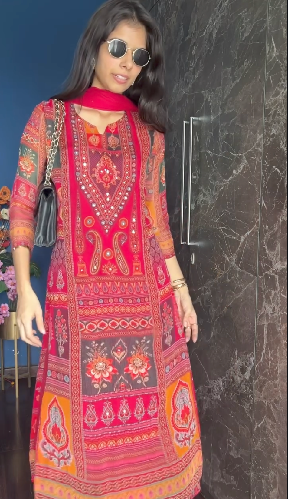 Aayna karachi pakistani suit set for women.