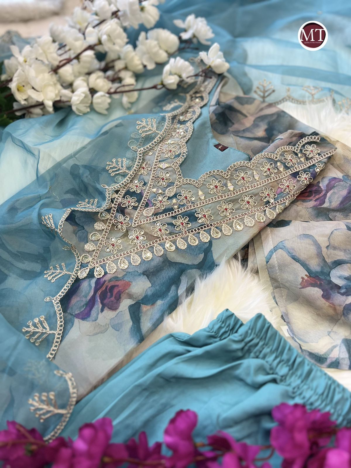 Heavy Orgenza with embroidery suit set for women