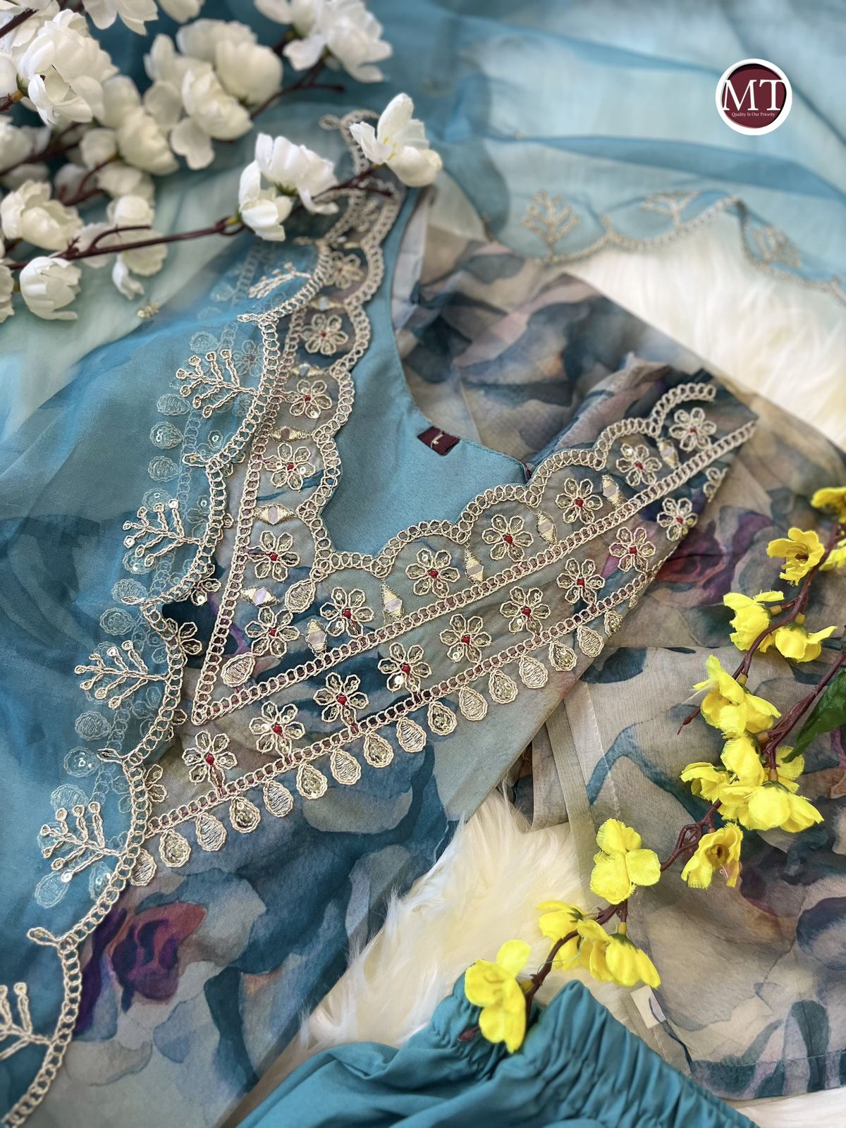 Heavy Orgenza with embroidery suit set for women