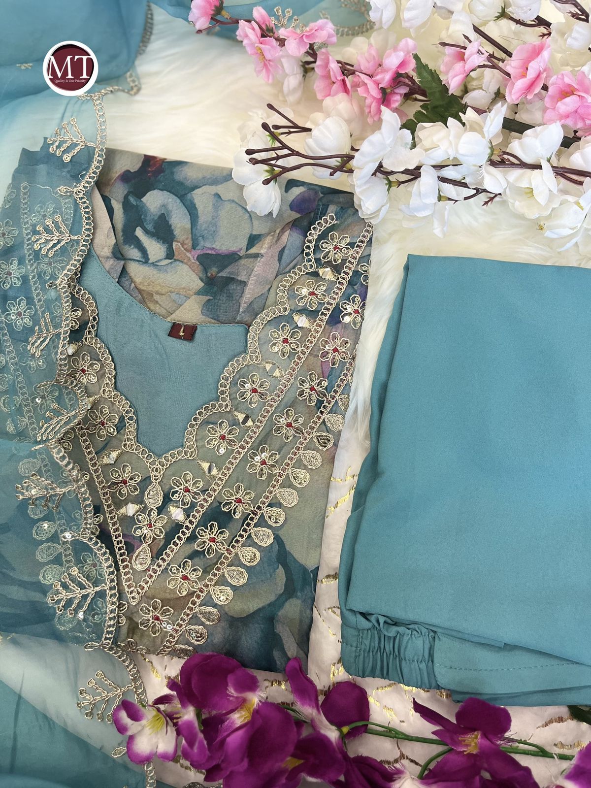 Heavy Orgenza with embroidery suit set for women