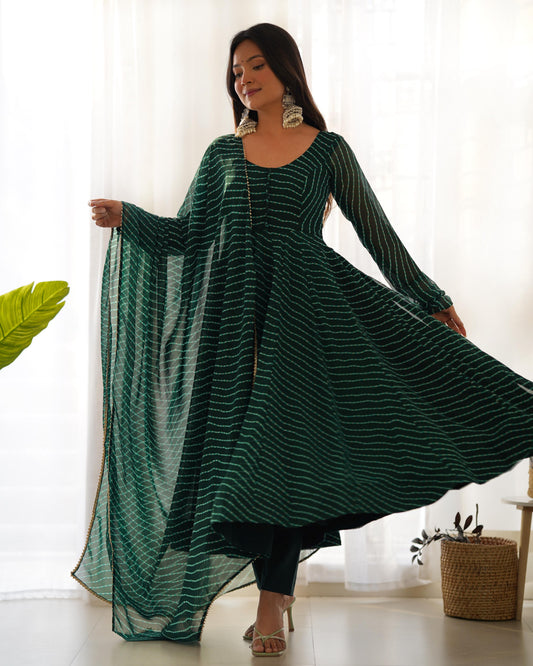 presents heavy pure fox georgette laheriya print
