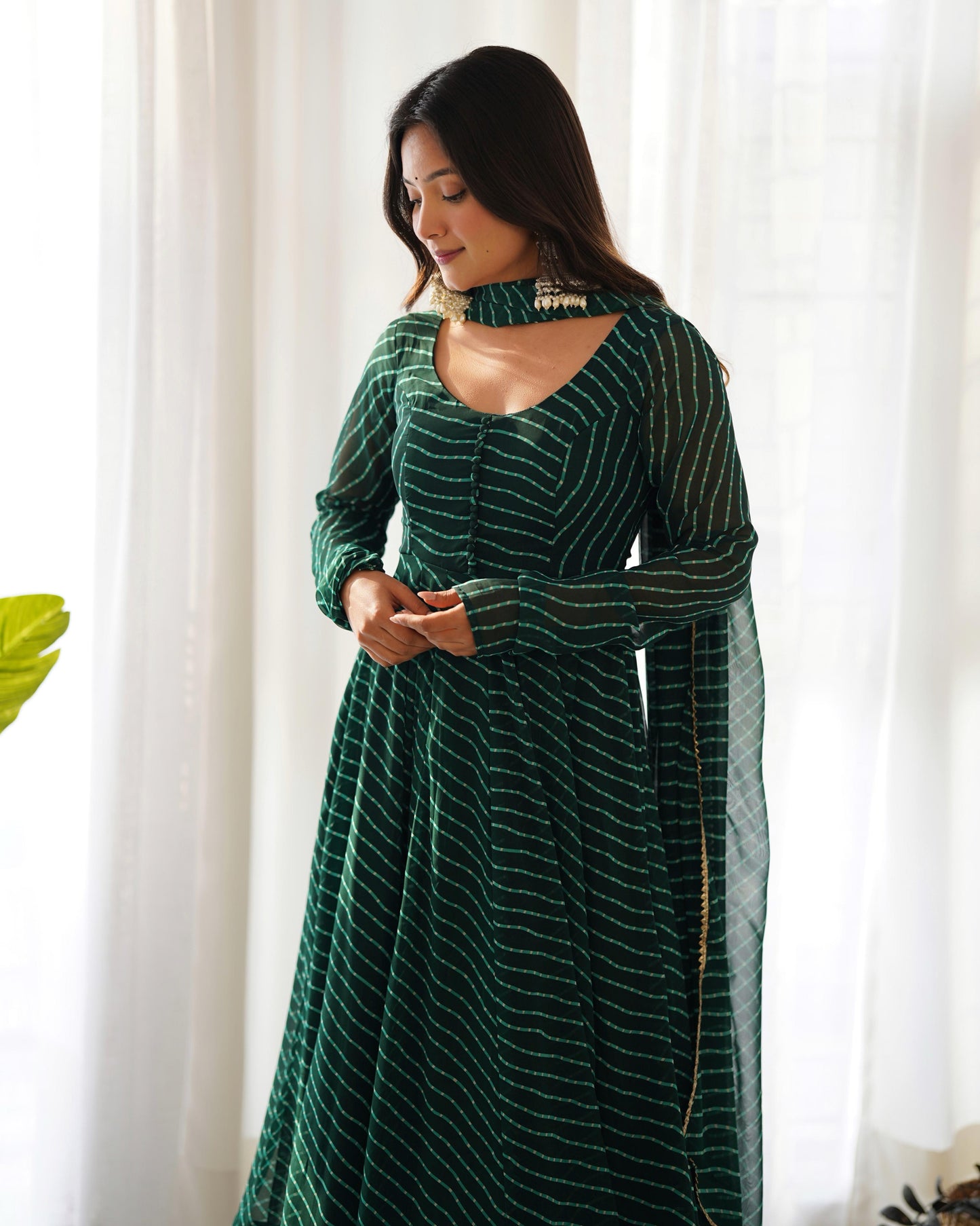presents heavy pure fox georgette laheriya print