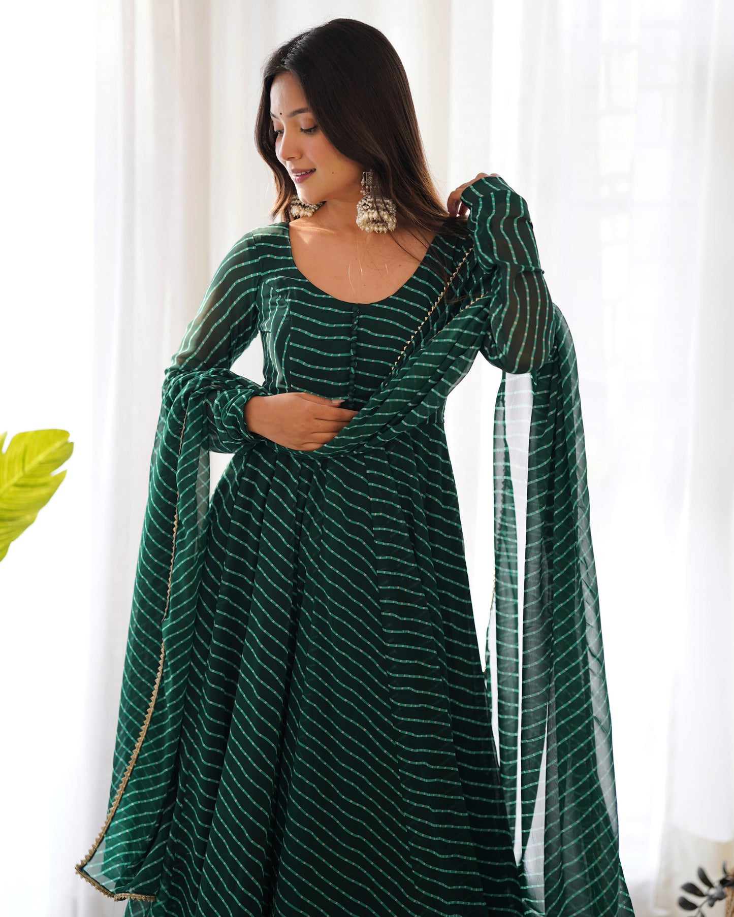 presents heavy pure fox georgette laheriya print