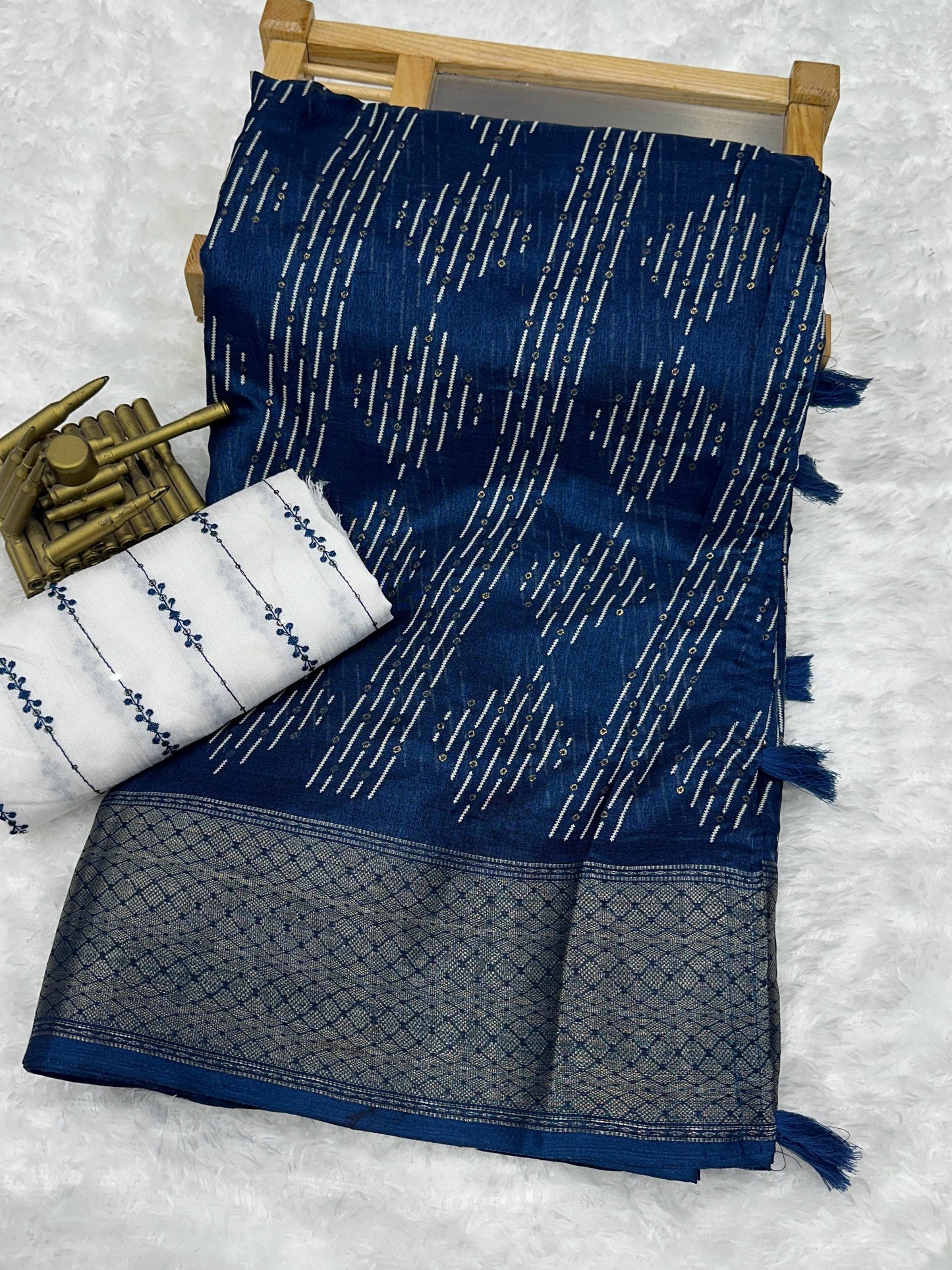 presents perfect printed saree with contrast blouse