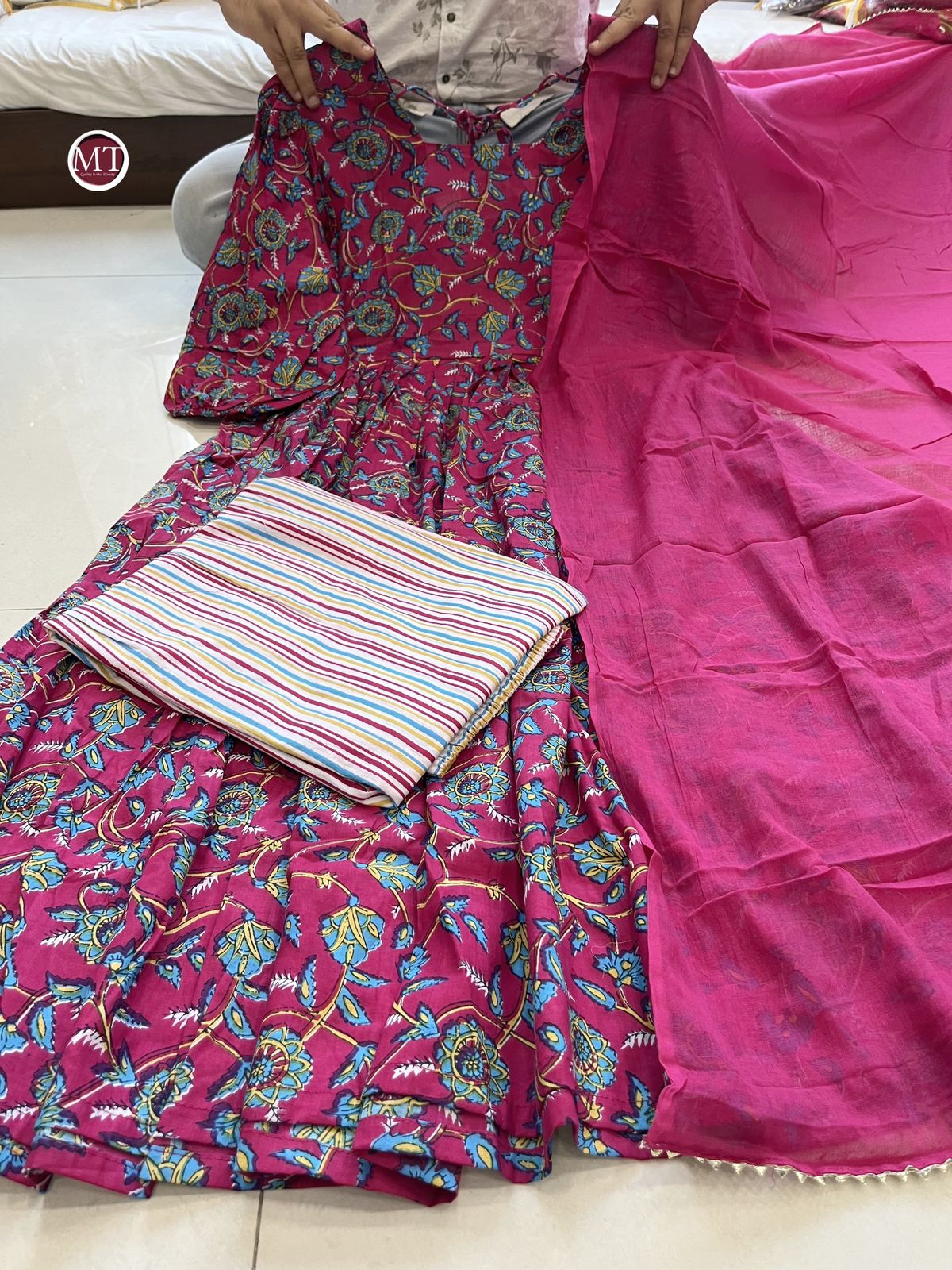 presents Hevay Cotton Duppata With Lace Gown
