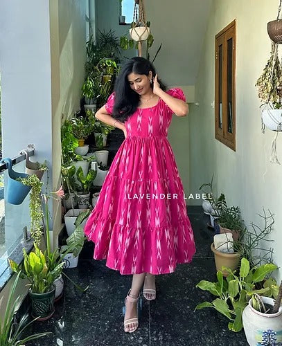 Presents Simple And Stylish Kurti For Beautiful Ladies
