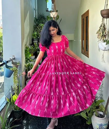 Presents Simple And Stylish Kurti For Beautiful Ladies