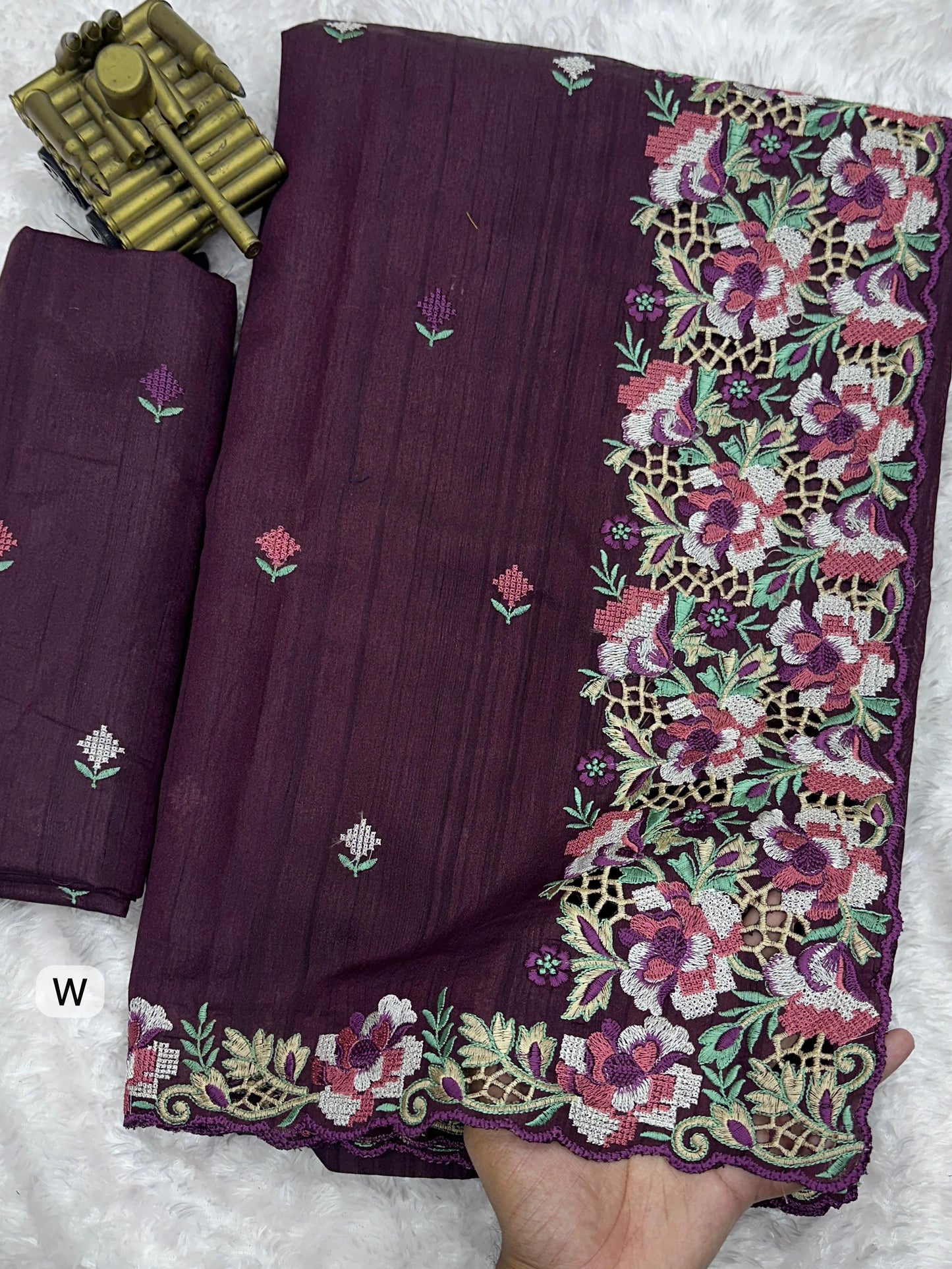 Embrace your femininity & make a statement  with our stunning cut work visca slub silk saree. Narayani