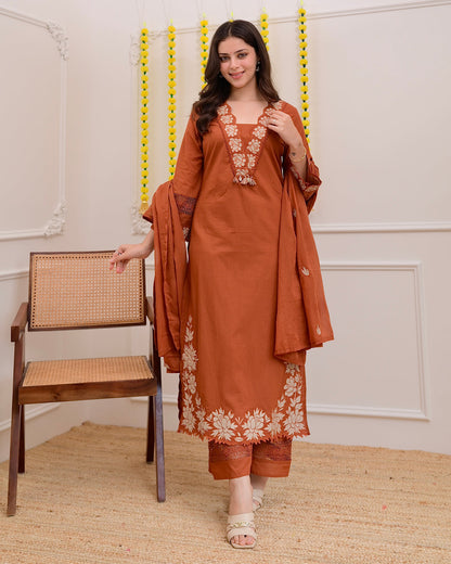 Elegant Embroidered Suit Set with Cutwork and Complete Cotton Linning