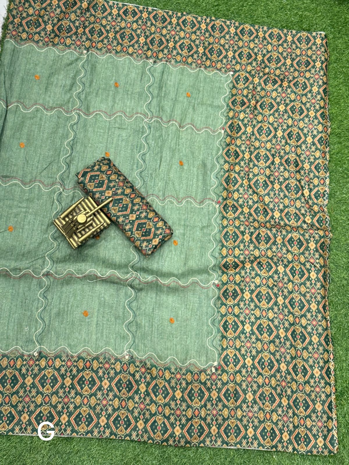 presents Yuktha cotton neps saree