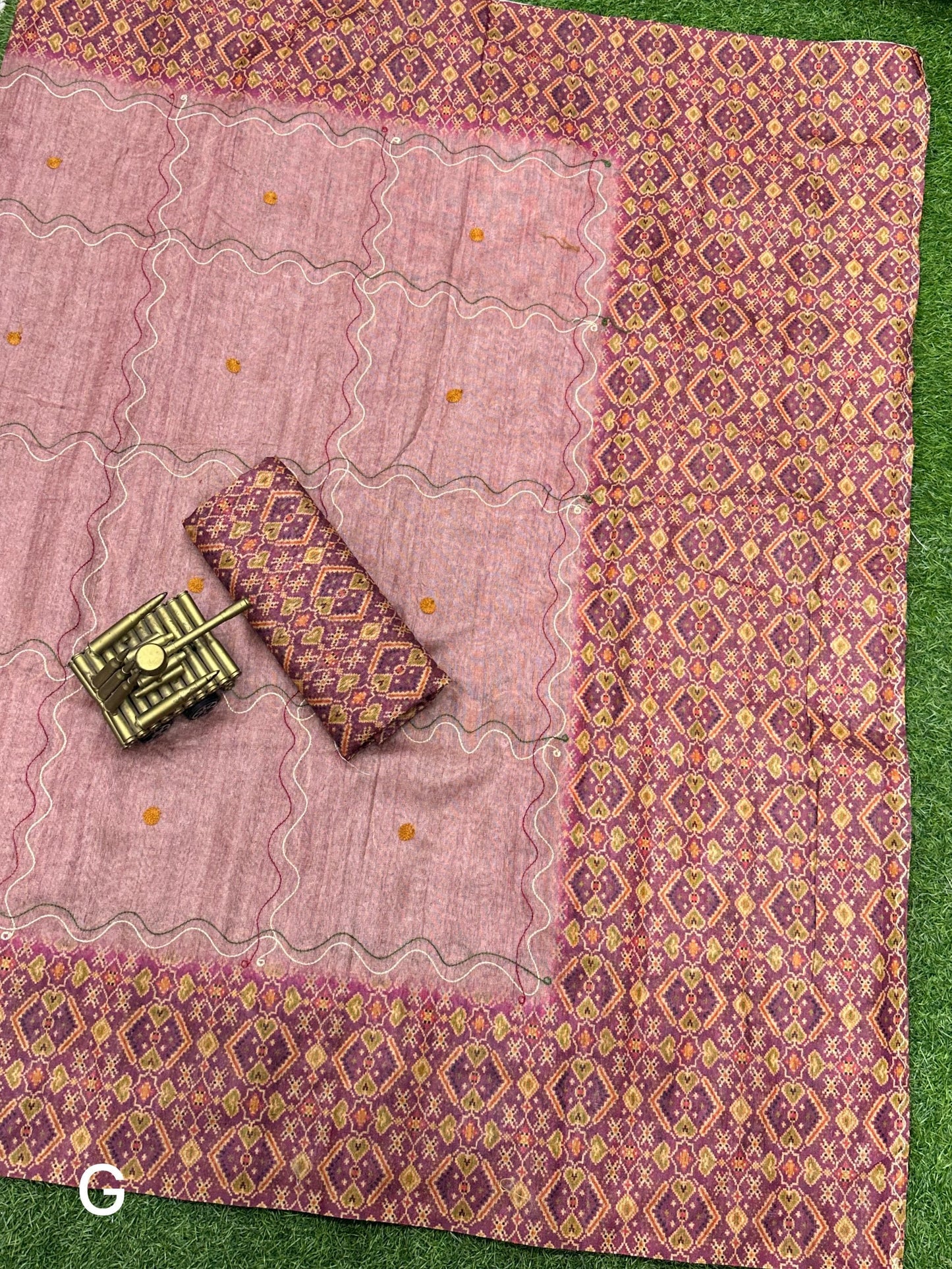 presents Yuktha cotton neps saree