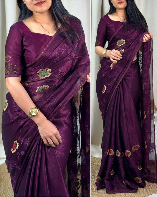 presents zareen Sitara chiffon saree